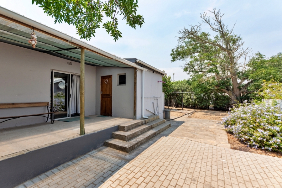 3 Bedroom Property for Sale in Laaiplek Western Cape